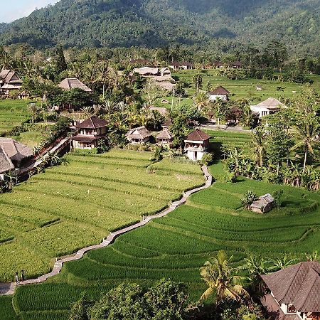 Embang Homestay ซิเดอมัน ภายนอก รูปภาพ
