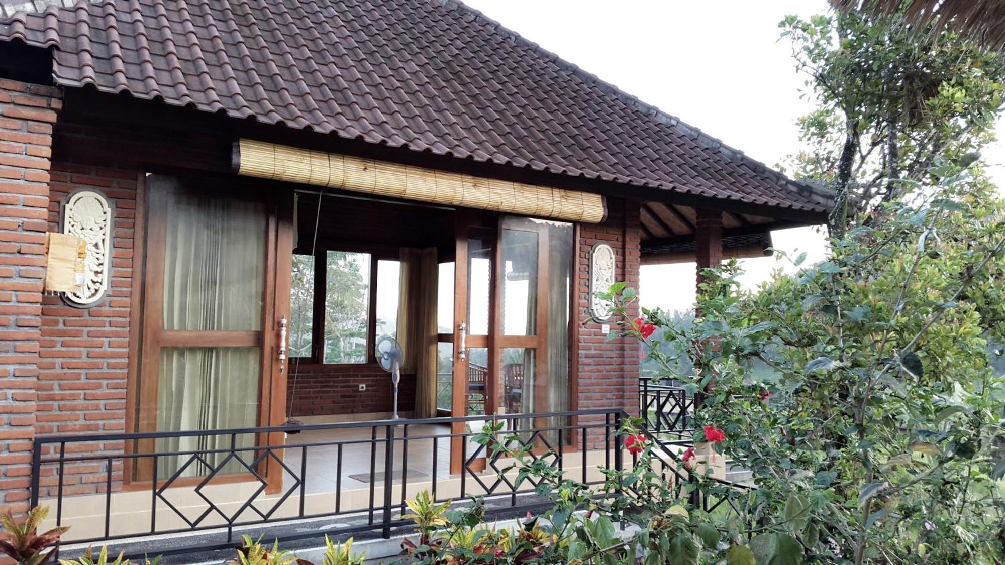 Embang Homestay ซิเดอมัน ภายนอก รูปภาพ