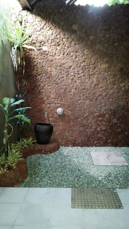 Embang Homestay ซิเดอมัน ภายนอก รูปภาพ