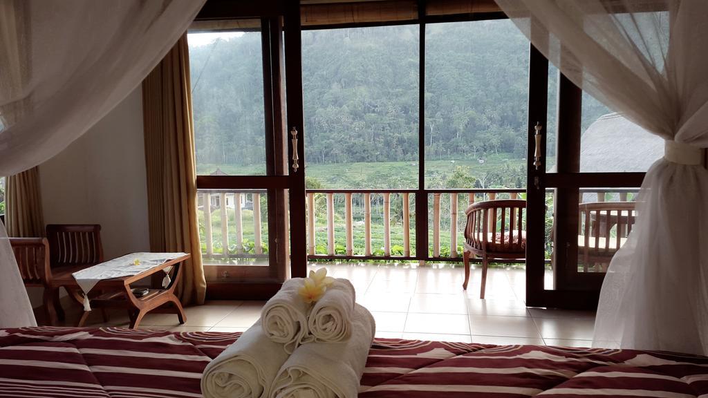 Embang Homestay ซิเดอมัน ภายนอก รูปภาพ