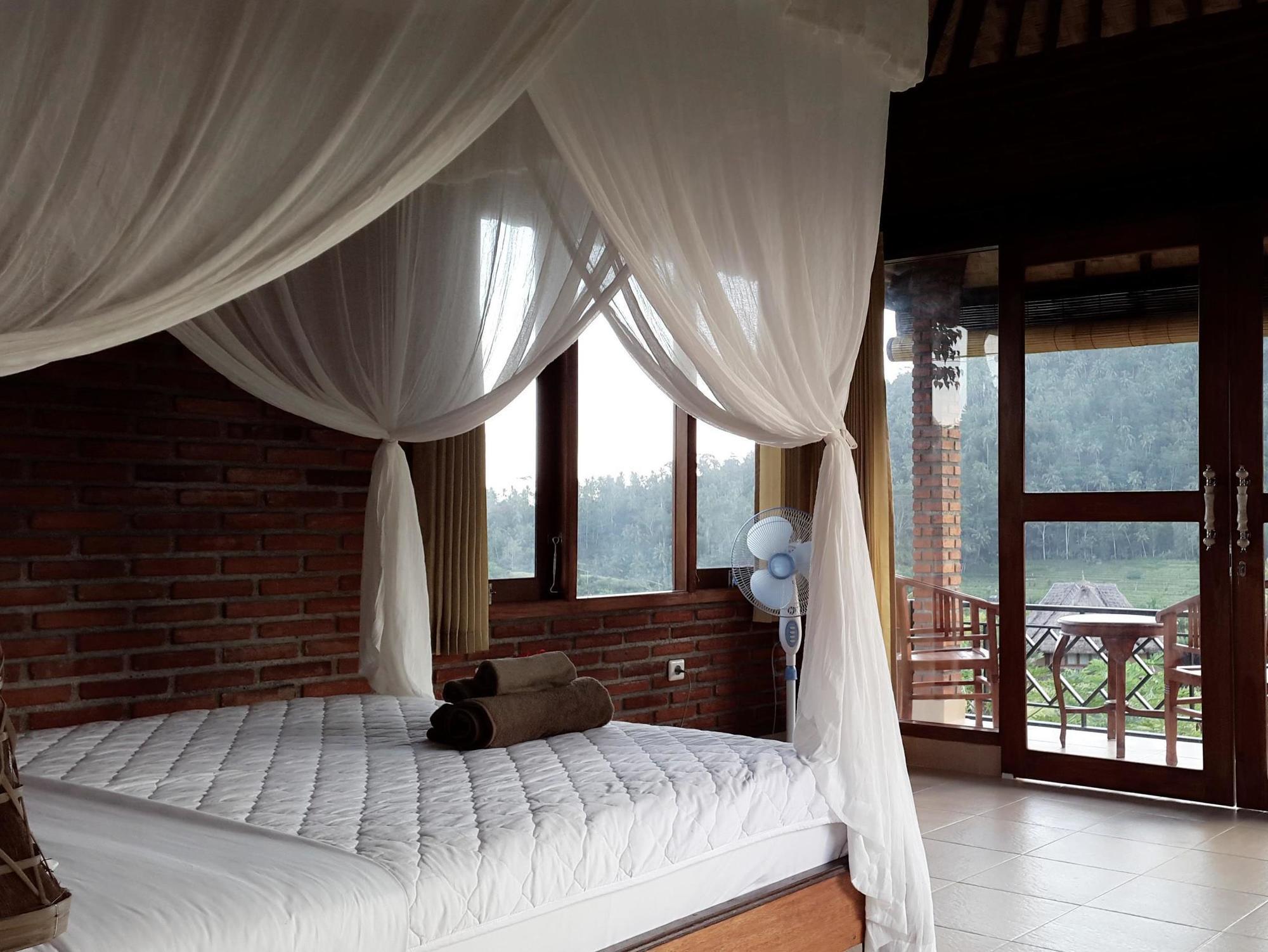 Embang Homestay ซิเดอมัน ภายนอก รูปภาพ